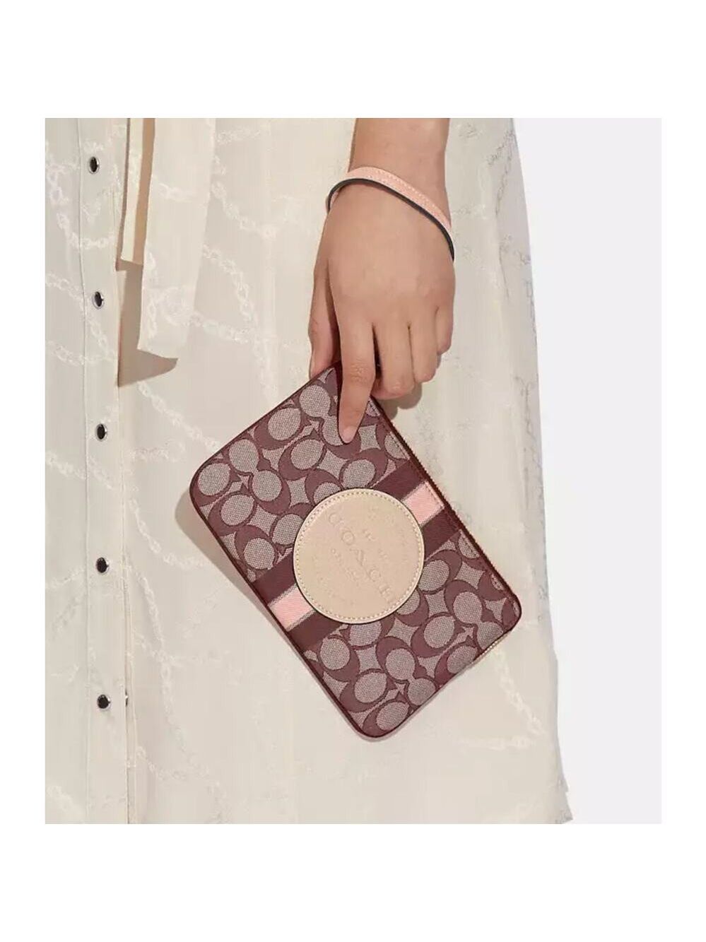 COACH DEMPSEY LARGE CORNER ZIP WRISTLET WALLET SIGNATURE JACQUARD COACH PATCH - Picture 3 of 7